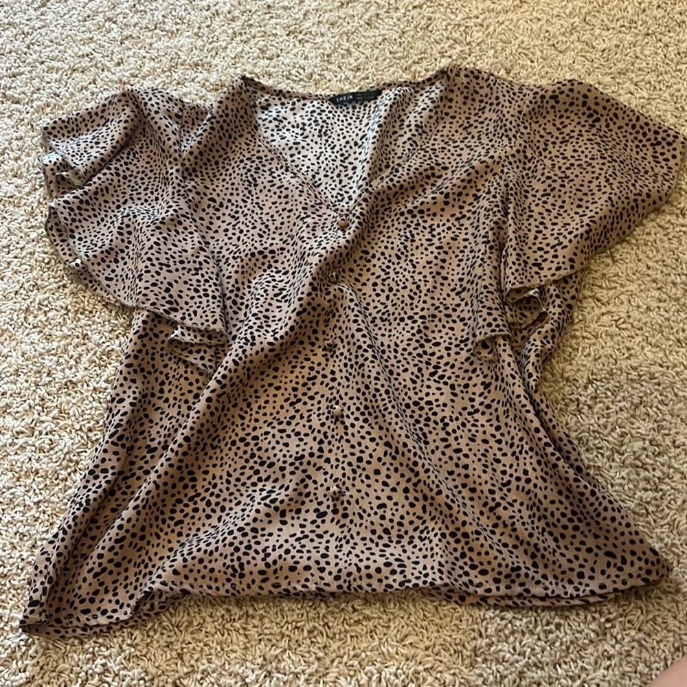 shein leopard print butterfly sleeve top